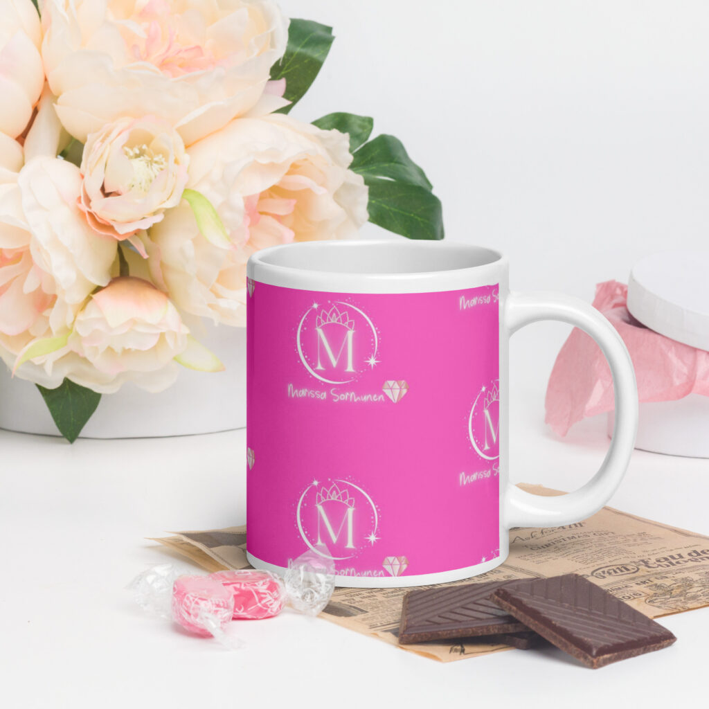 White glossy mug
